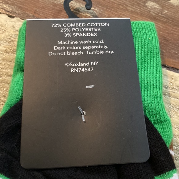 NWT! MEN’S FOOTBALL DRESS SOCKS - Picture 3 of 3